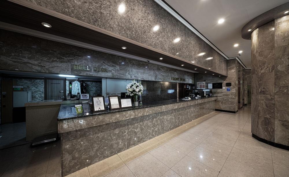 Itaewon Crown Hotel Seoul